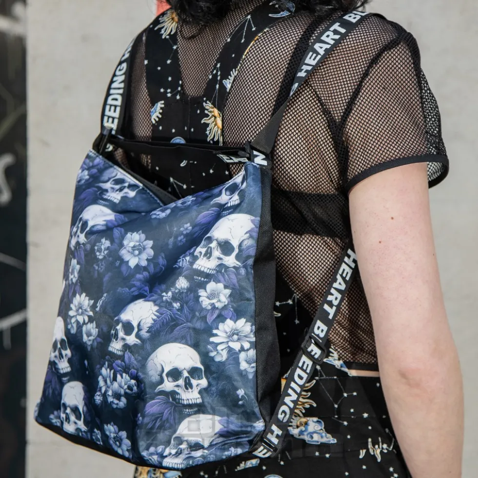 Bleeding Heart Adjustable Skull Handbag (Blue)